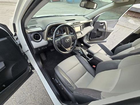 Used 2014 Toyota RAV4 Limited image 14