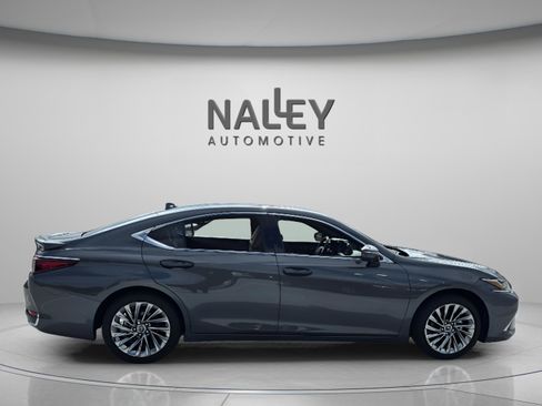 Used 2024 Lexus ES 300h w/ Technology Package image 6