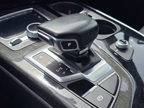 Used 2019 Audi Q7 3.0T Premium AWD/4WD image 27