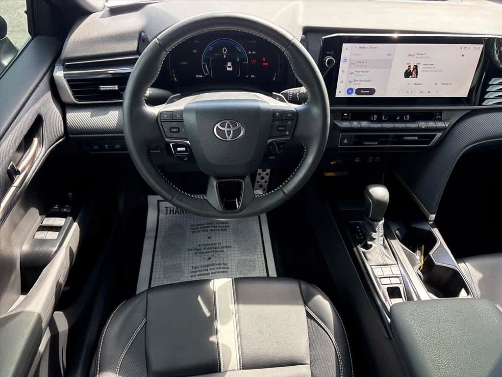 Used 2025 Toyota Camry SE w/ Multimedia Upgrade Package FWD image 4
