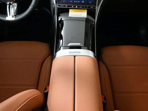 Used 2026 Mercedes-Benz GLC 300 4MATIC image 18