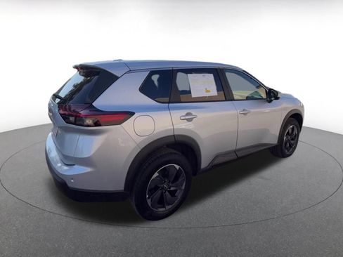 Used 2025 Nissan Rogue SV FWD image 15