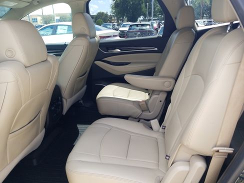 Used 2020 Buick Enclave Essence w/ Sound and Sites Package image 12