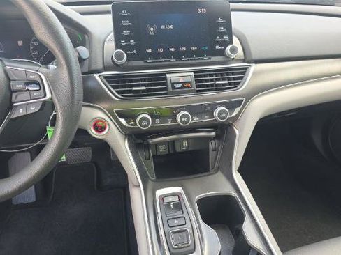 Used 2018 Honda Accord Hybrid image 10