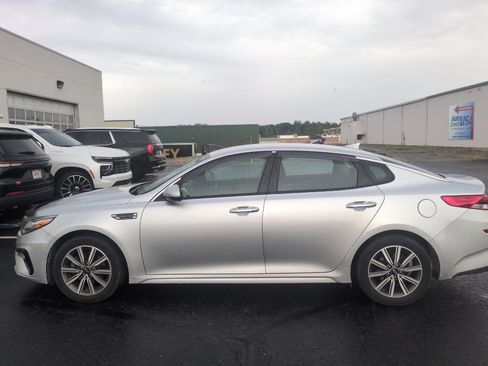 Used 2019 Kia Optima LX w/ LX 17" Wheel Package FWD image 9