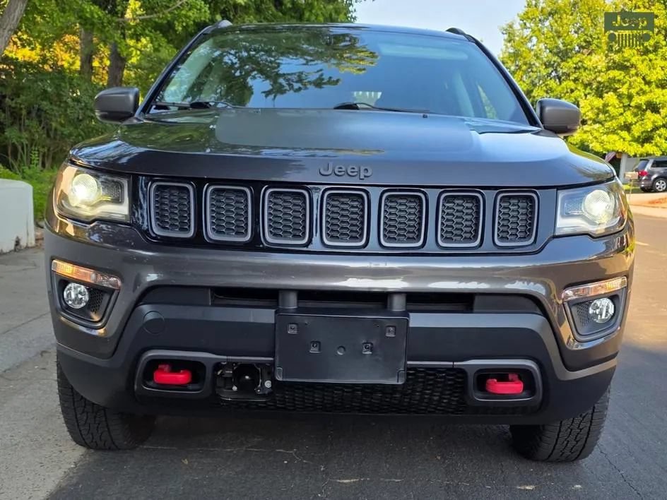 Used 2018 Jeep Compass Trailhawk w/ Leather Interior Group AWD/4WD image 4