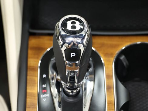 Used 2018 Bentley Bentayga Onyx Edition AWD/4WD image 51