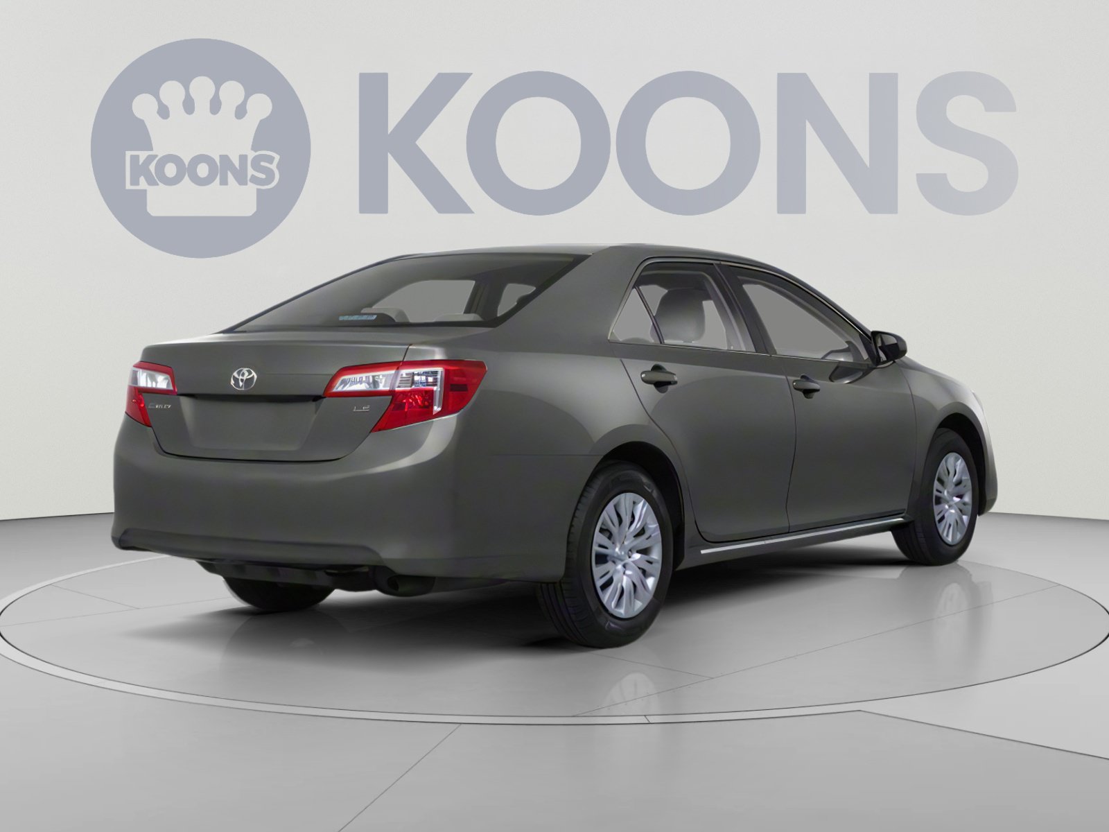Used 2012 Toyota Camry SE FWD image 2