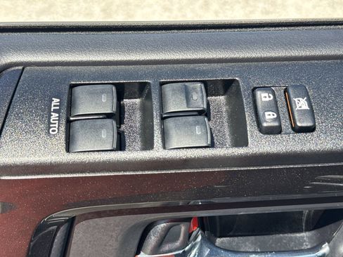 Certified 2024 Toyota 4Runner TRD Off-Road Premium w/ Off Road Premium Plus Package AWD/4WD image 15