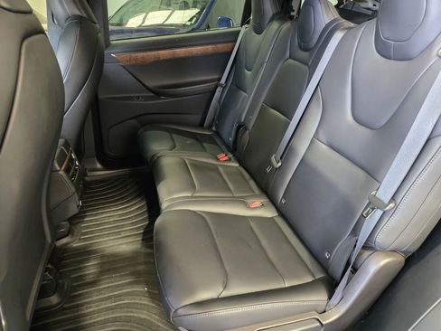 Used 2020 Tesla Model X Long Range image 10