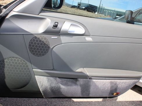 Used 2005 Porsche Boxster S image 19