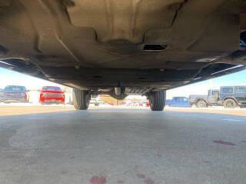 Used 2015 Ford F150 Platinum w/ Equipment Group 701A Luxury image 9