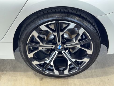 Certified 2025 BMW 330i Sedan image 35