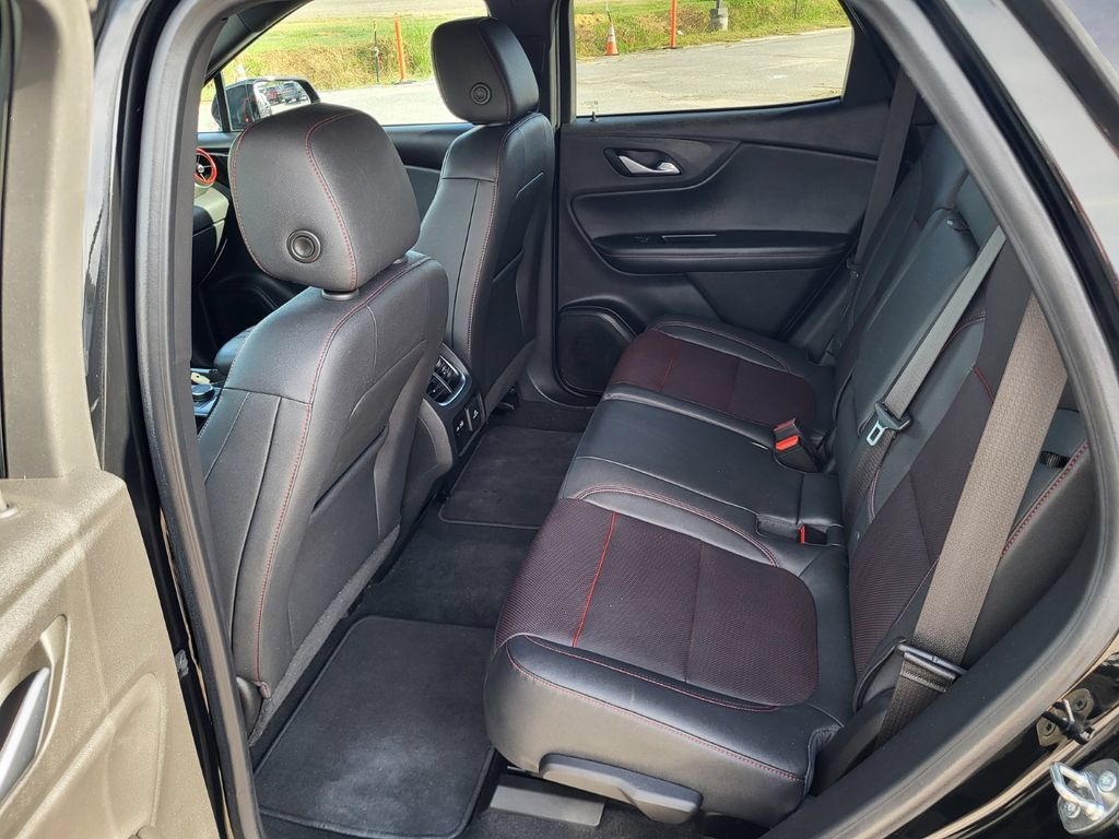 Used 2022 Chevrolet Blazer RS FWD image 13