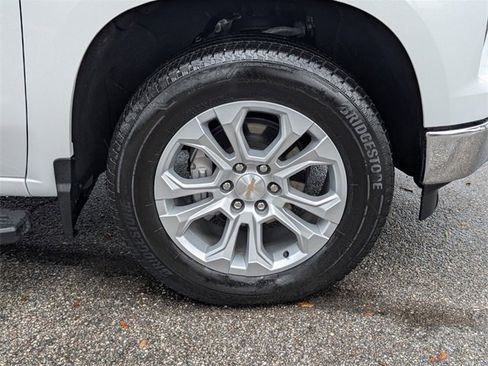 Certified 2025 Chevrolet Silverado 1500 LTZ w/ Technology Package image 9