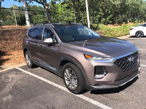 Used 2020 Hyundai Santa Fe SEL w/ Convenience + Premium Package AWD/4WD image 3