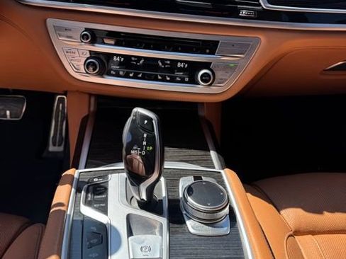 Used 2020 BMW 740i xDrive w/ M Sport Package AWD/4WD image 26