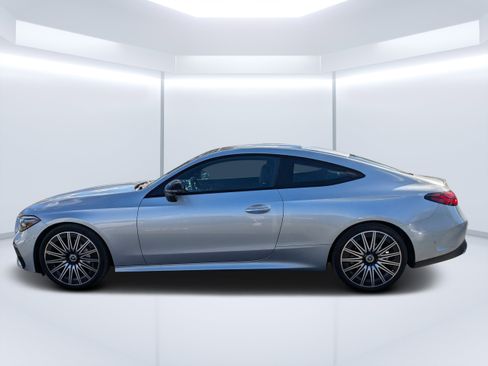 Used 2024 Mercedes-Benz CLE 300 4MATIC Coupe image 9