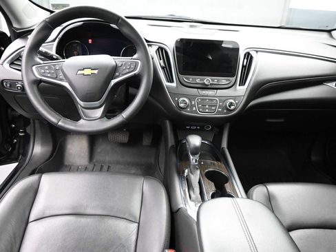 Used 2023 Chevrolet Malibu LT image 12
