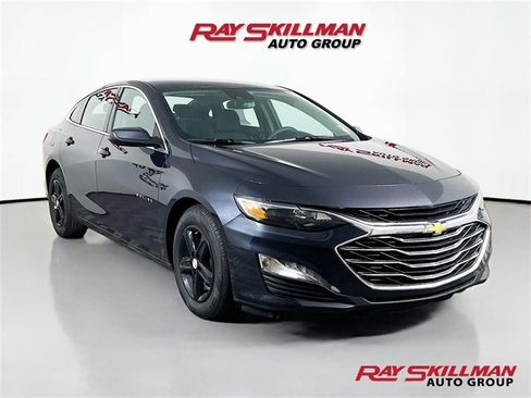 Used 2023 Chevrolet Malibu LT image 1