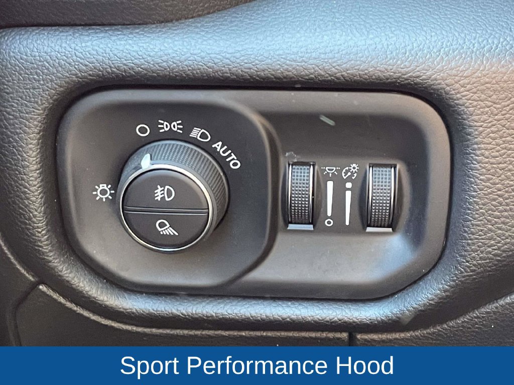 Used 2023 RAM 1500 Laramie AWD/4WD image 28