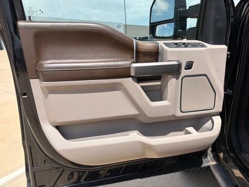 Used 2019 Ford F350 Limited AWD/4WD image 19