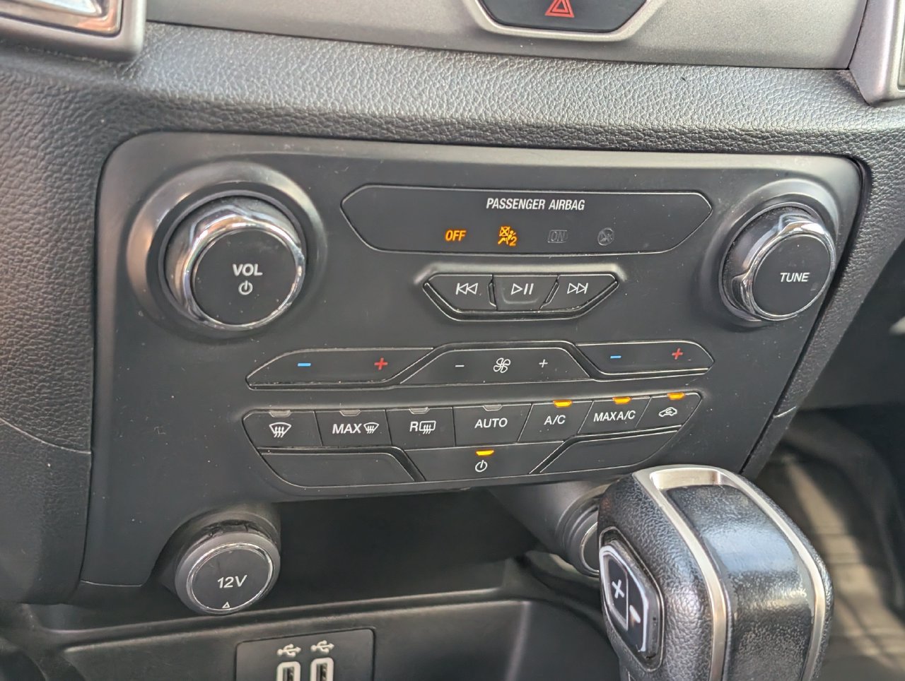 Used 2021 Ford Ranger XLT w/ Equipment Group 301A Mid AWD/4WD image 17