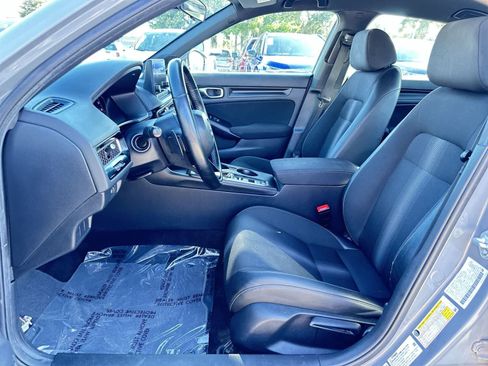 Used 2025 Honda Civic Sport image 15