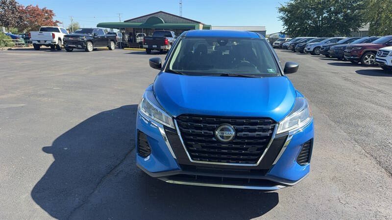 Used 2021 Nissan Kicks S FWD image 3