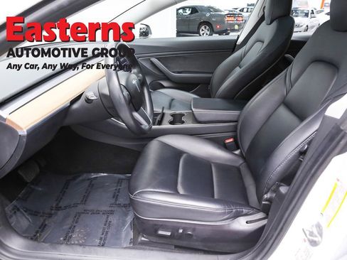 Used 2018 Tesla Model 3 Long Range image 14
