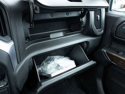 Used 2021 GMC Sierra 1500 Elevation image 19