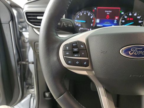 Used 2022 Ford Explorer XLT w/ Equipment Group 202A RWD image 25