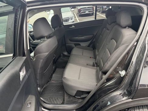 Used 2017 Kia Sportage LX AWD/4WD image 10