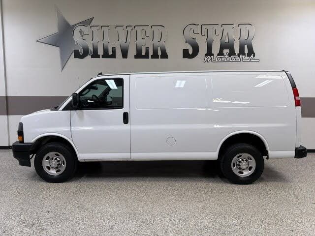 Used 2022 Chevrolet Express 2500 w/ Driver Convenience Package RWD image 5