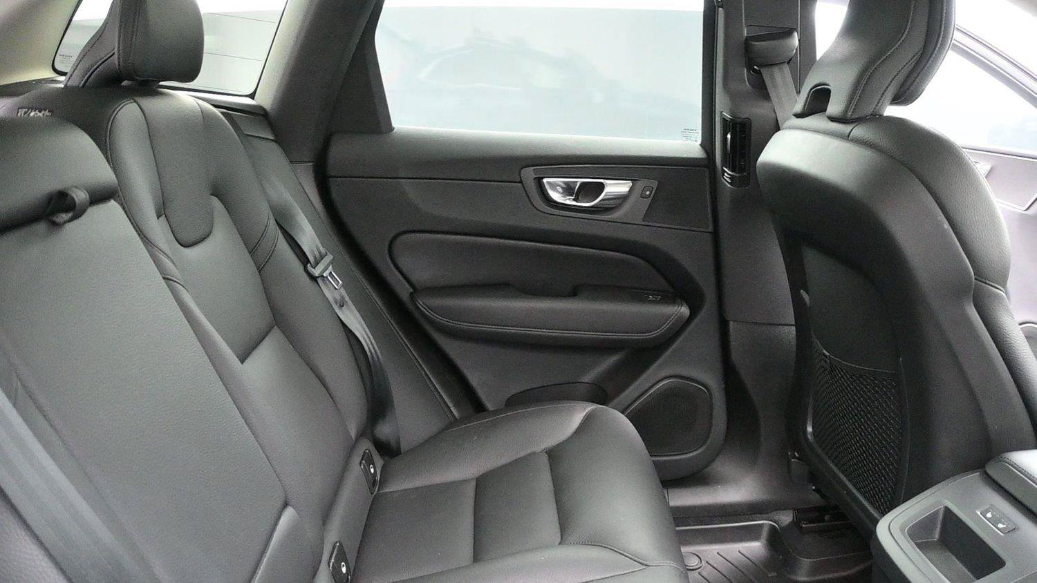 Used 2023 Volvo XC60 B5 Plus w/ Climate Package AWD/4WD image 22