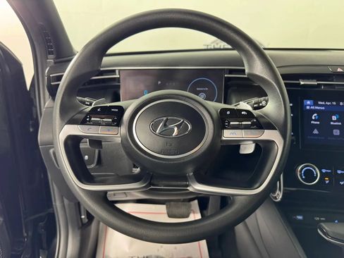 Used 2023 Hyundai Santa Cruz Night AWD/4WD image 13
