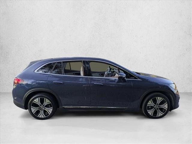 Used 2023 Mercedes-Benz EQE 350+ SUV image 4
