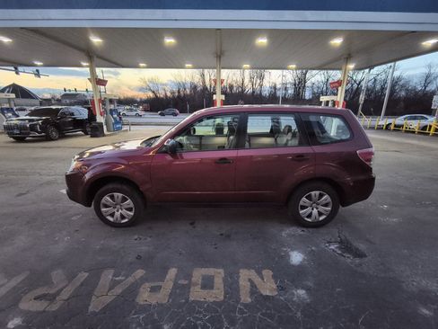 Used 2010 Subaru Forester 2.5X image 6