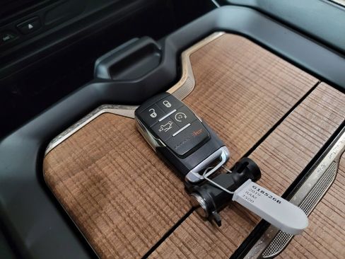 Used 2019 RAM 3500 Limited image 24