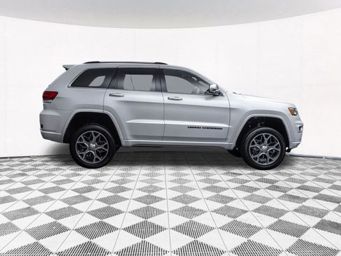Used 2021 Jeep Grand Cherokee Overland AWD/4WD image 13
