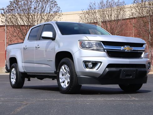 Used 2020 Chevrolet Colorado LT w/ LT Convenience Package image 1