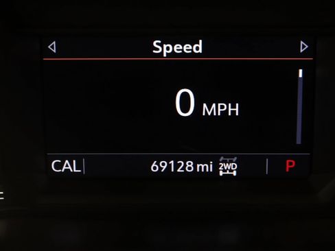 Used 2020 GMC Sierra 1500 Elevation w/ Elevation Value Package image 36