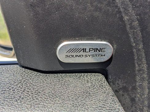 Used 2022 Dodge Charger Scat Pack w/ Navigation & Travel Group image 33