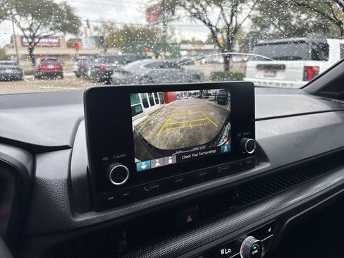 Used 2023 Honda CR-V Sport image 31