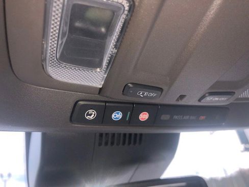 Used 2022 GMC Sierra 1500 SLT w/ SLT Premium Package image 27