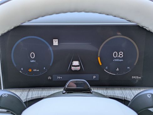 Used 2025 Hyundai Santa Fe Calligraphy image 25