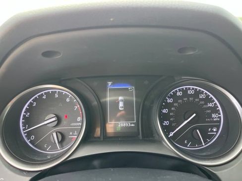 Used 2023 Toyota Camry SE FWD image 18