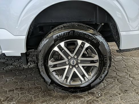 Used 2022 Ford F150 XL w/ STX Appearance Package image 9