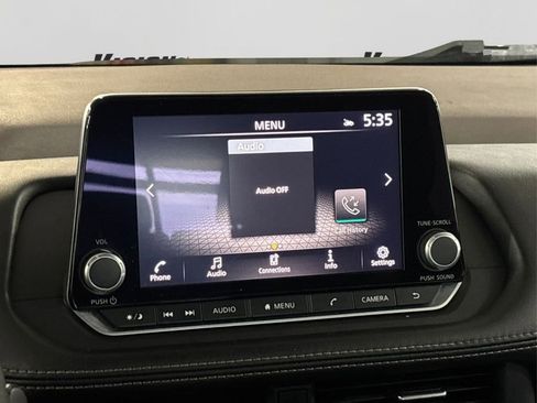 Certified 2023 Nissan Rogue SV image 18