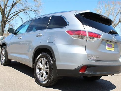 Used 2015 Toyota Highlander XLE AWD/4WD image 33